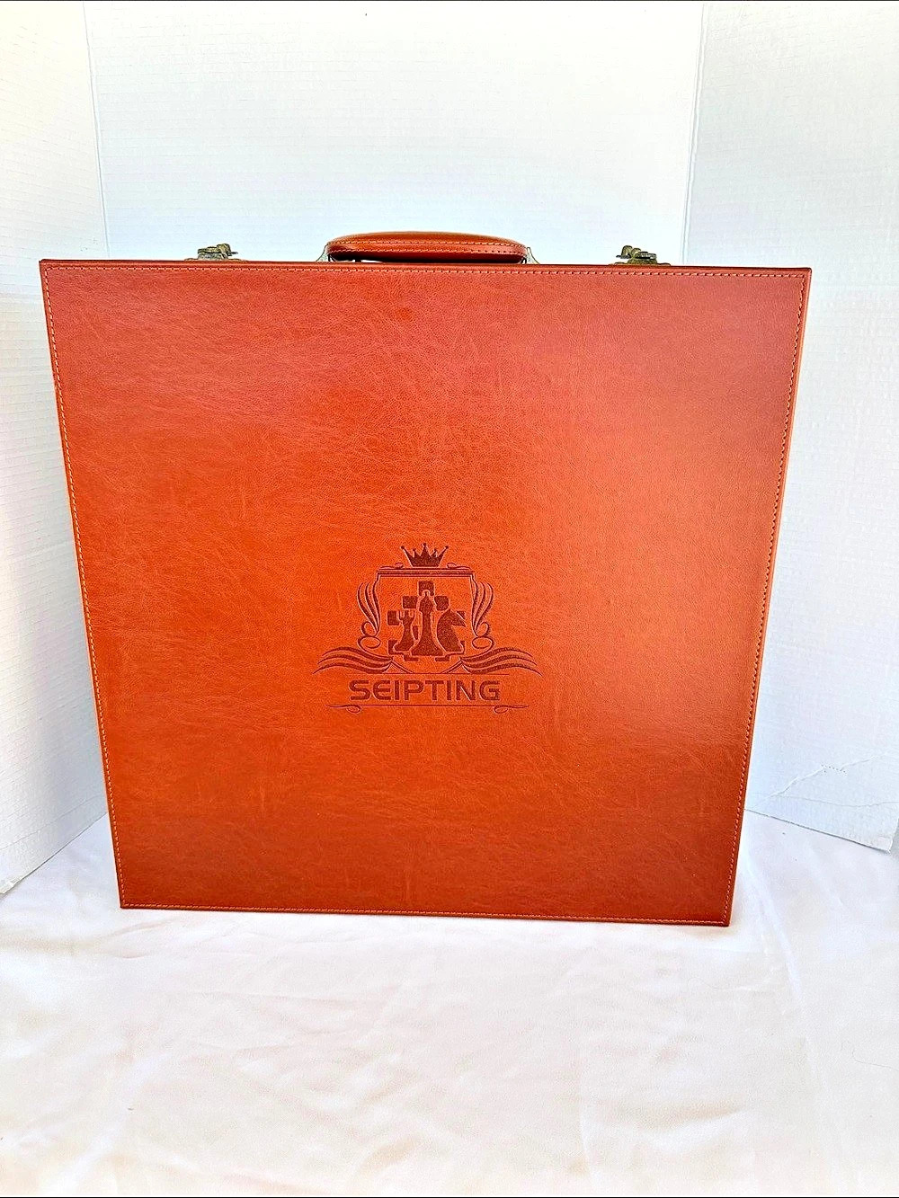 Seipting Luxury Wood Chess Set in Case Brown & Gold/Tan Like New Open Box